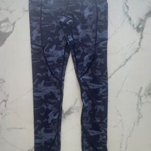 Zyia Active Leggings Blur/Grey camo print size 0